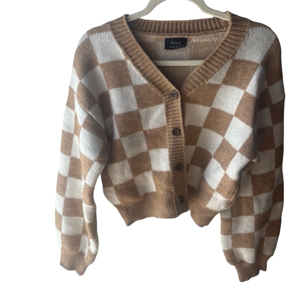 VICI Checkerboard Knit Cardigan in Camel and White X Small - Picture 7 of 9